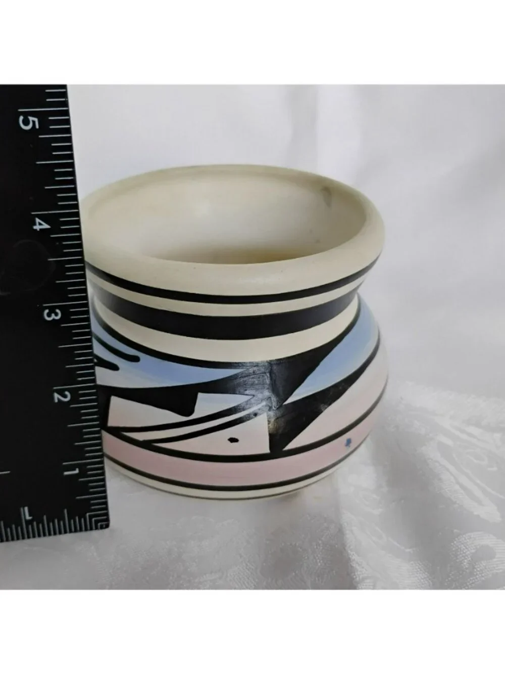Hand-Painted Cedar Mesa Native American Pottery Vase 4